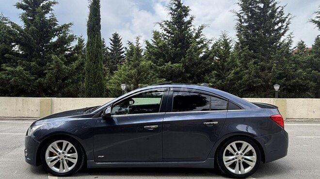 Chevrolet Cruze-5