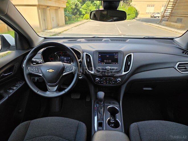 Chevrolet Equinox-12