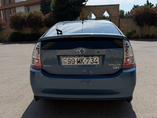 Toyota Prius-6
