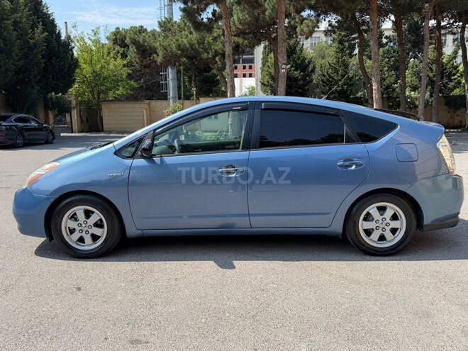Toyota Prius-8