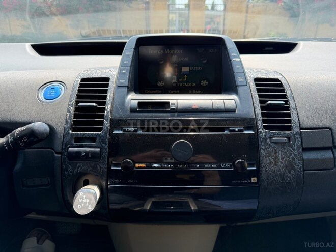 Toyota Prius-15
