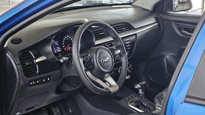 Kia Rio-11