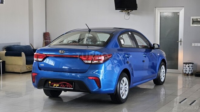 Kia Rio-7