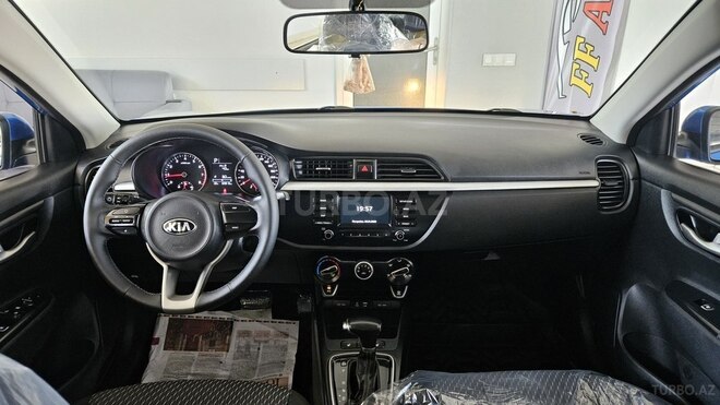 Kia Rio-3