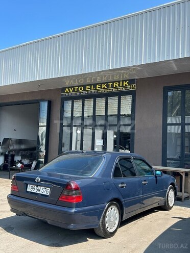 Mercedes C 220-2