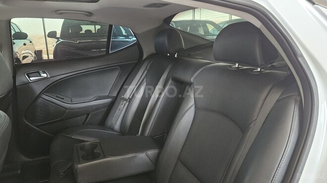 Kia Optima-12