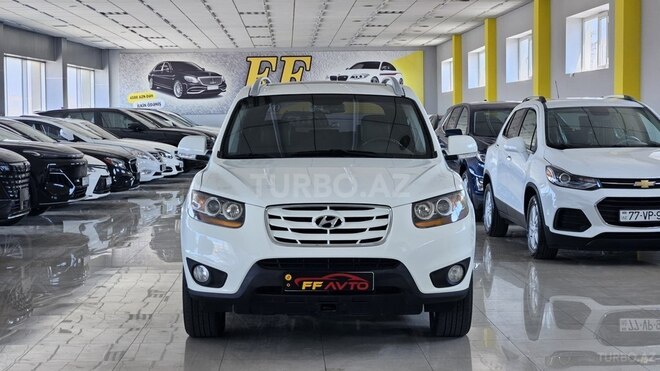 Hyundai Santa Fe-13