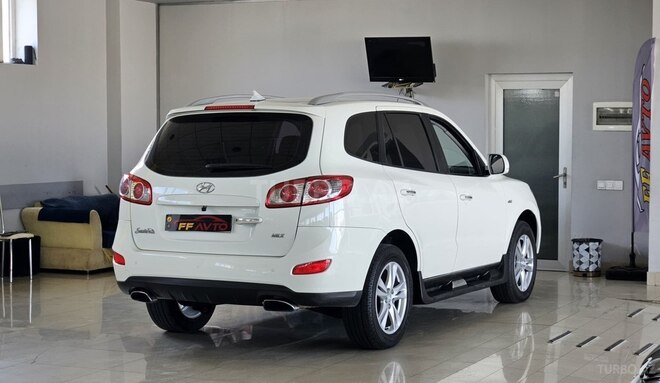Hyundai Santa Fe-11