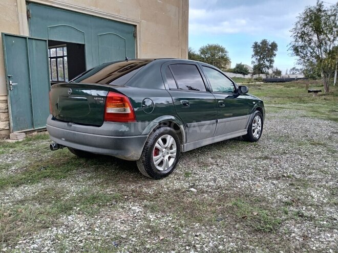 Opel Astra-2