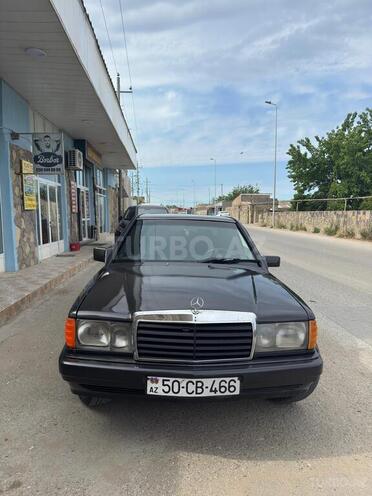 Mercedes 190-1