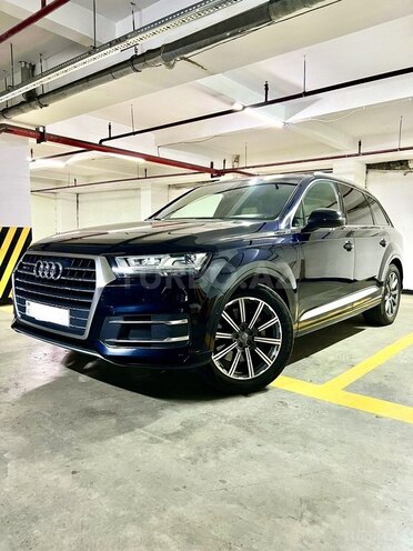 Audi Q7-2