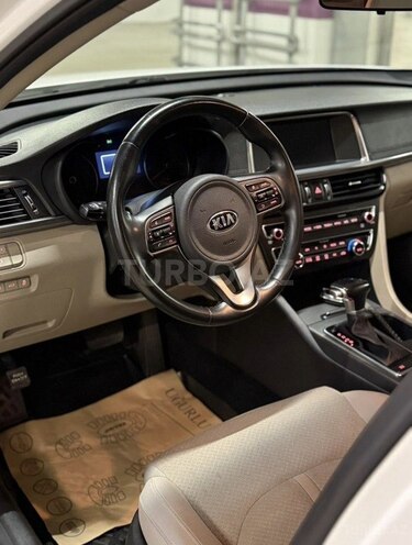 Kia Optima-6