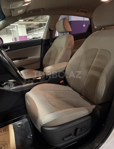 Kia Optima-5
