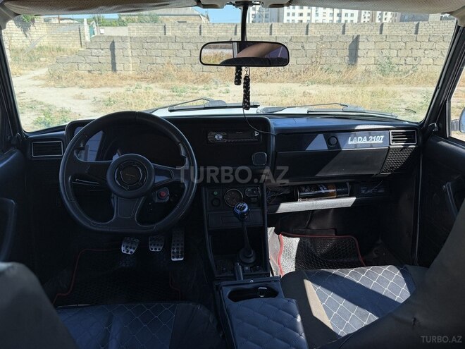 LADA (VAZ) 2107-9