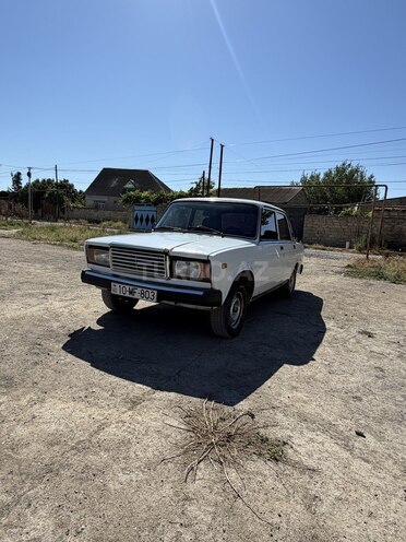 LADA (VAZ) 2107-4