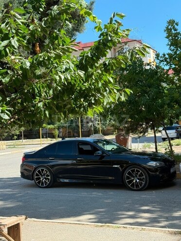 BMW 528-2
