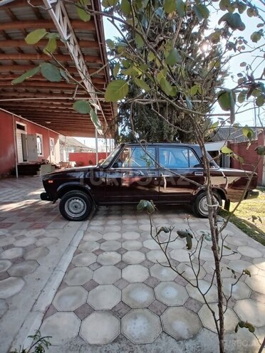 LADA (VAZ) 2107-20