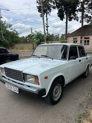 LADA (VAZ) 2107-5