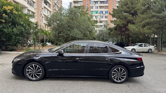 Hyundai Sonata-8