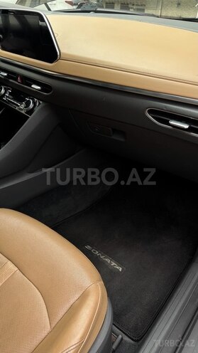 Hyundai Sonata-13