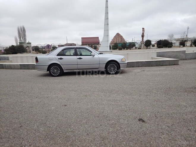 Mercedes C 220-8