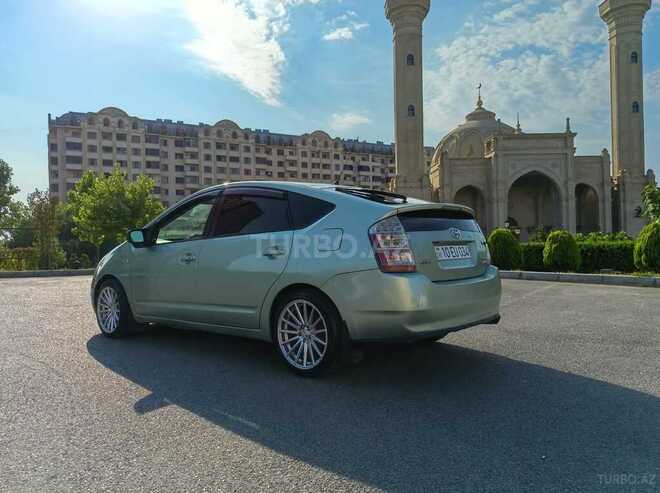 Toyota Prius-10