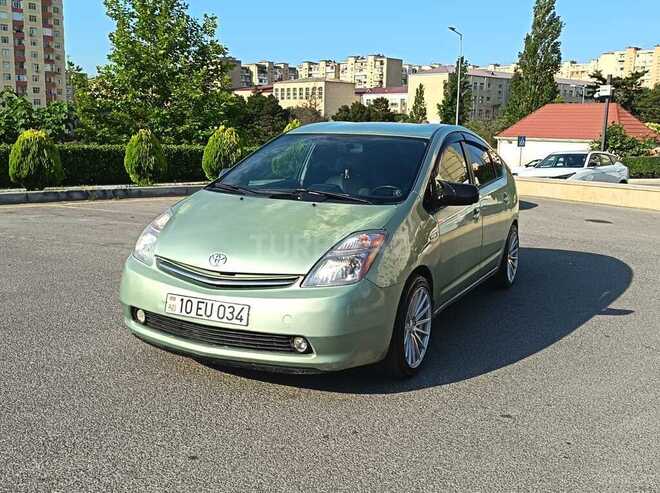 Toyota Prius-8