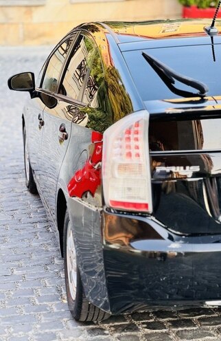 Toyota Prius-6
