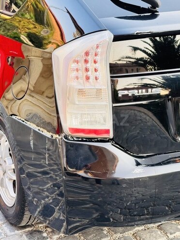 Toyota Prius-7