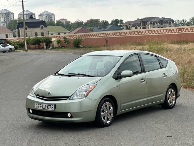 Toyota Prius-2