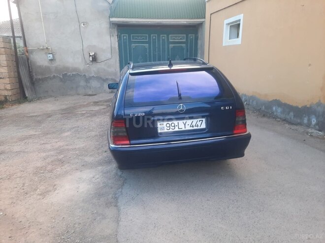 Mercedes C 220-2