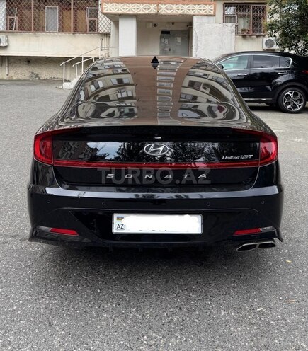 Hyundai Sonata-2