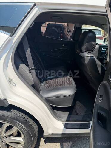 Hyundai Santa Fe-4