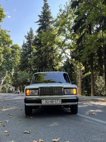 LADA (VAZ) 2107-1