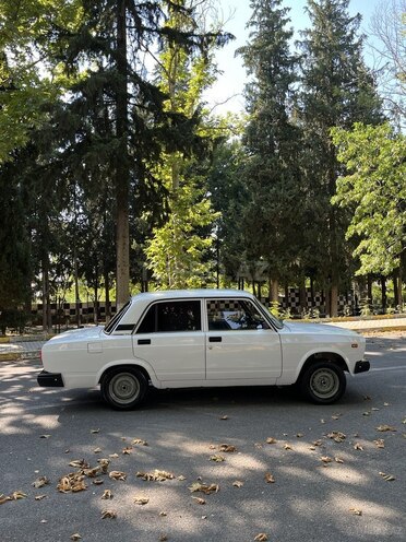 LADA (VAZ) 2107-4