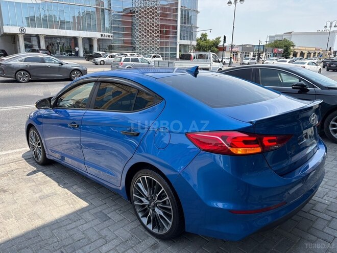 Hyundai Avante-12