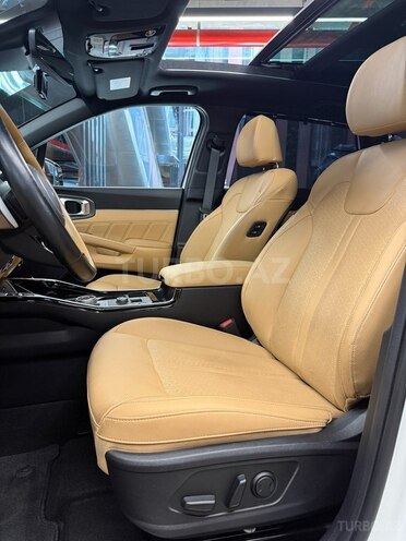 Kia Sorento-12