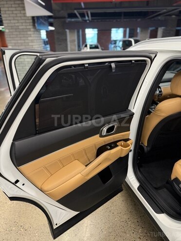 Kia Sorento-13