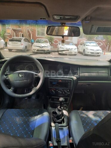 Opel Vectra-5