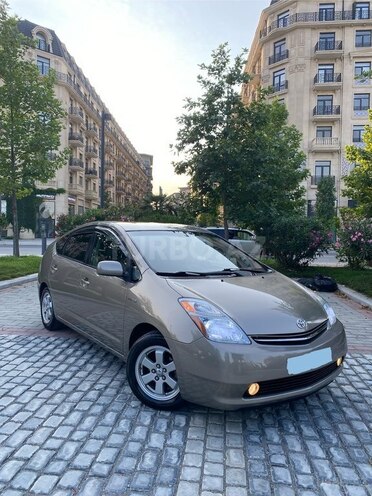 Toyota Prius-3