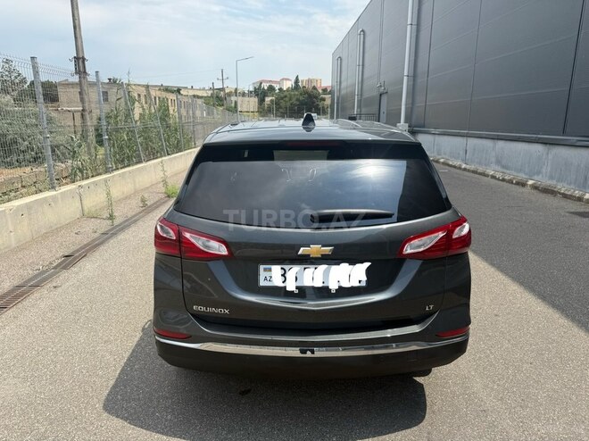 Chevrolet Equinox-4