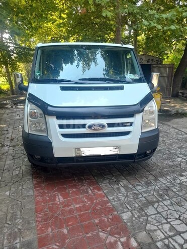 Ford Transit-1