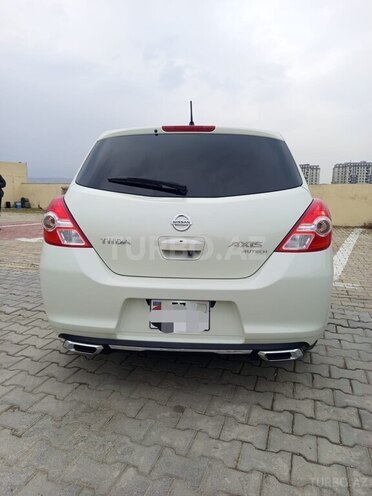 Nissan Tiida-2
