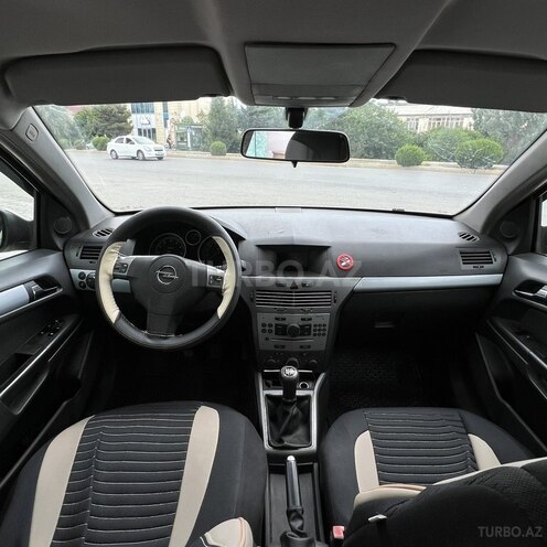 Opel Astra-7