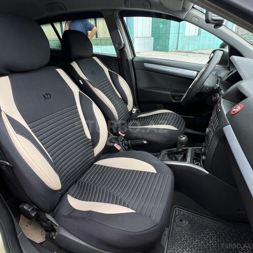 Opel Astra-11