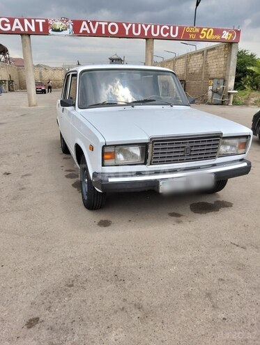 LADA (VAZ) 2107-1
