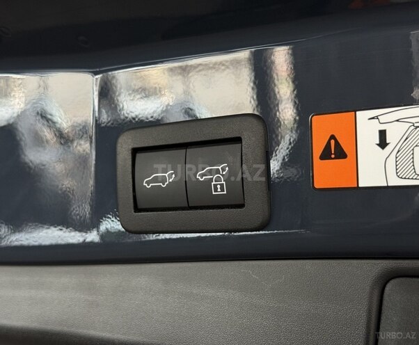 Toyota RAV4-12
