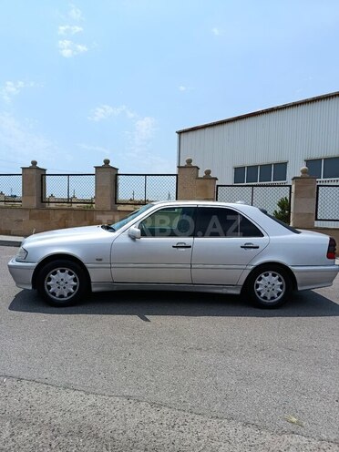 Mercedes C 240-6