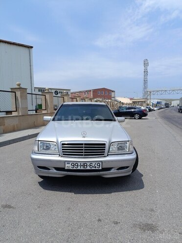 Mercedes C 240-8