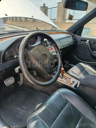 Mercedes C 240-14
